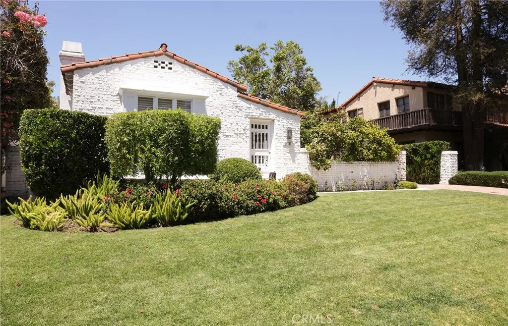 10781 Lindbrook, Los Angeles, California 90024 — photo 5
