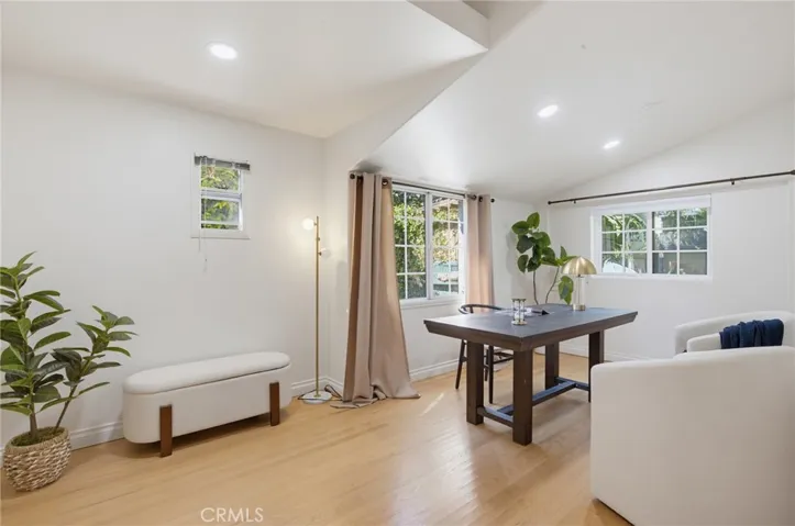 2240 Pine Avenue, Long Beach, California 90806 — photo 5
