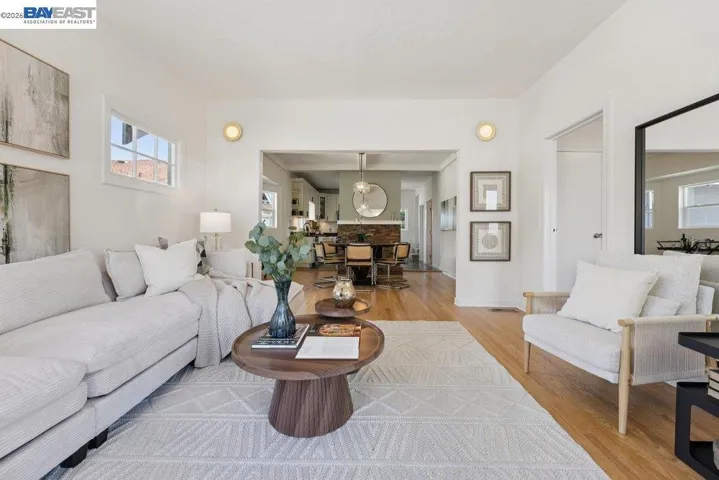 364 Lester Ave, Oakland, California 94606 — photo 4