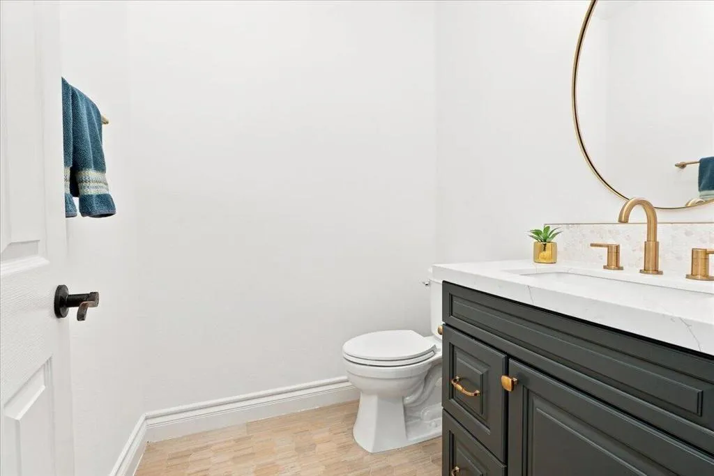 Powder Room Powder Room