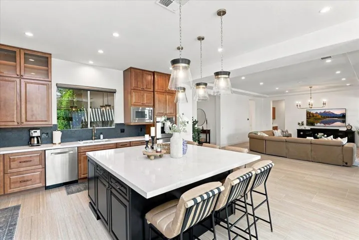 Breakfast Bar