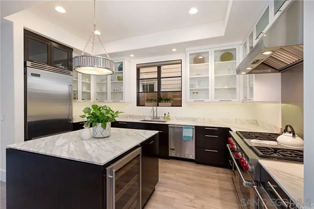 435 Carnation Ave, Corona Del Mar, California 92625 — photo 4