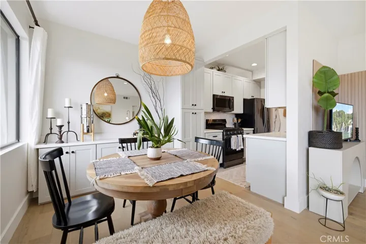 14539 Benefit 205, Sherman Oaks, California 91403 — photo 5