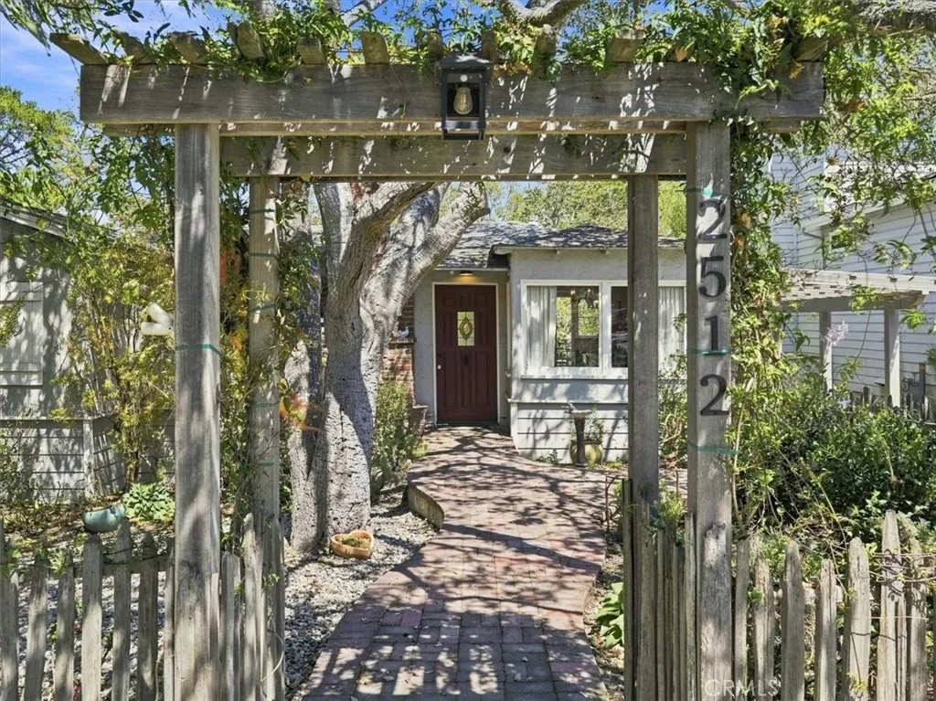 2512 Pineridge, Cambria, California 93428 — photo 5