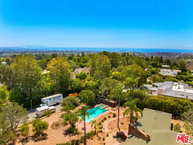 1601 Capri Drive, Los Angeles, California 90272 — photo 4