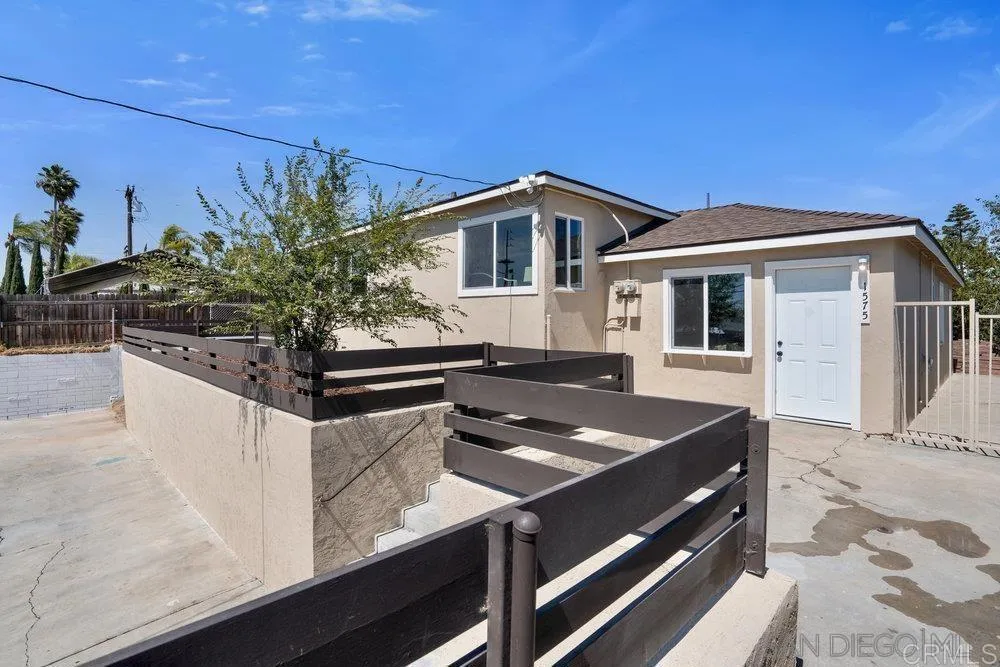 1575 77 Skyline Dr
