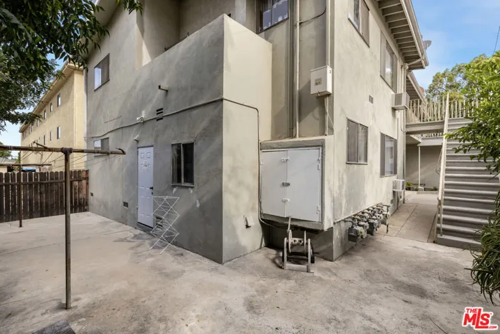 1316 Barrington Way, Glendale, California 91206 — photo 5