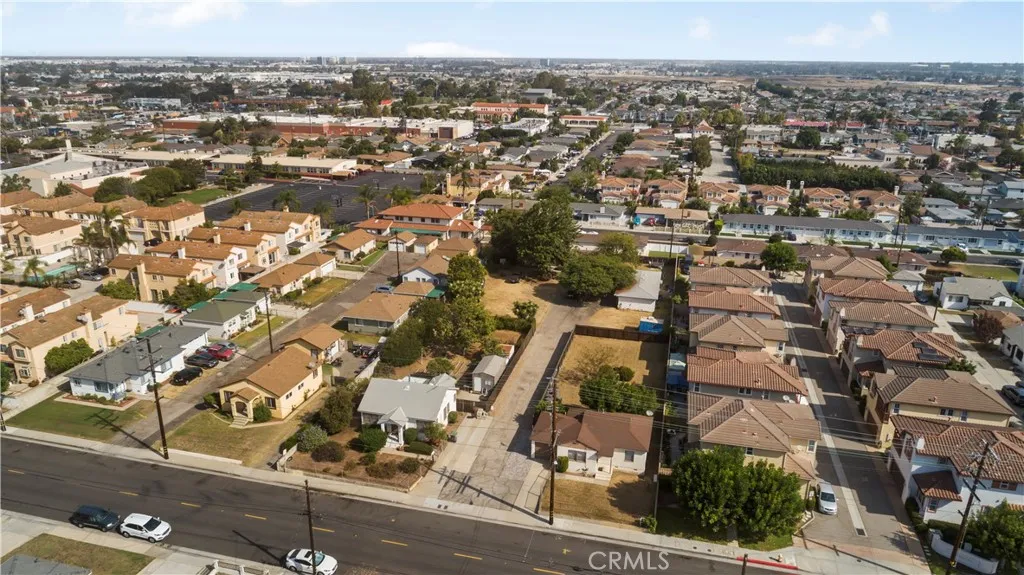 215 E 220th, Carson, California 90745 — photo 4
