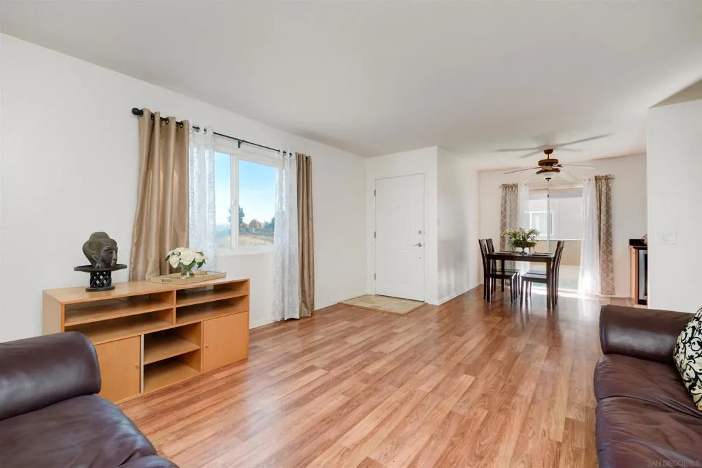 526 Calle Montecito 140, Oceanside, California 92057 — photo 5