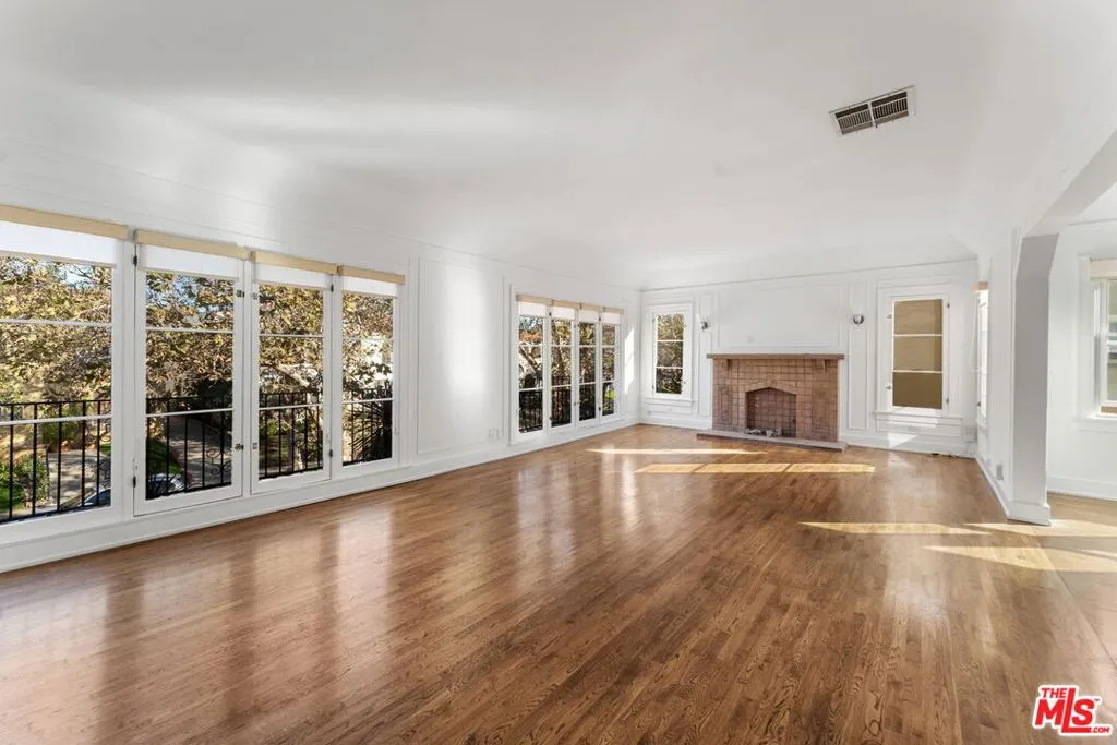 177 N Sycamore Avenue, Los Angeles, California 90036 — photo 5