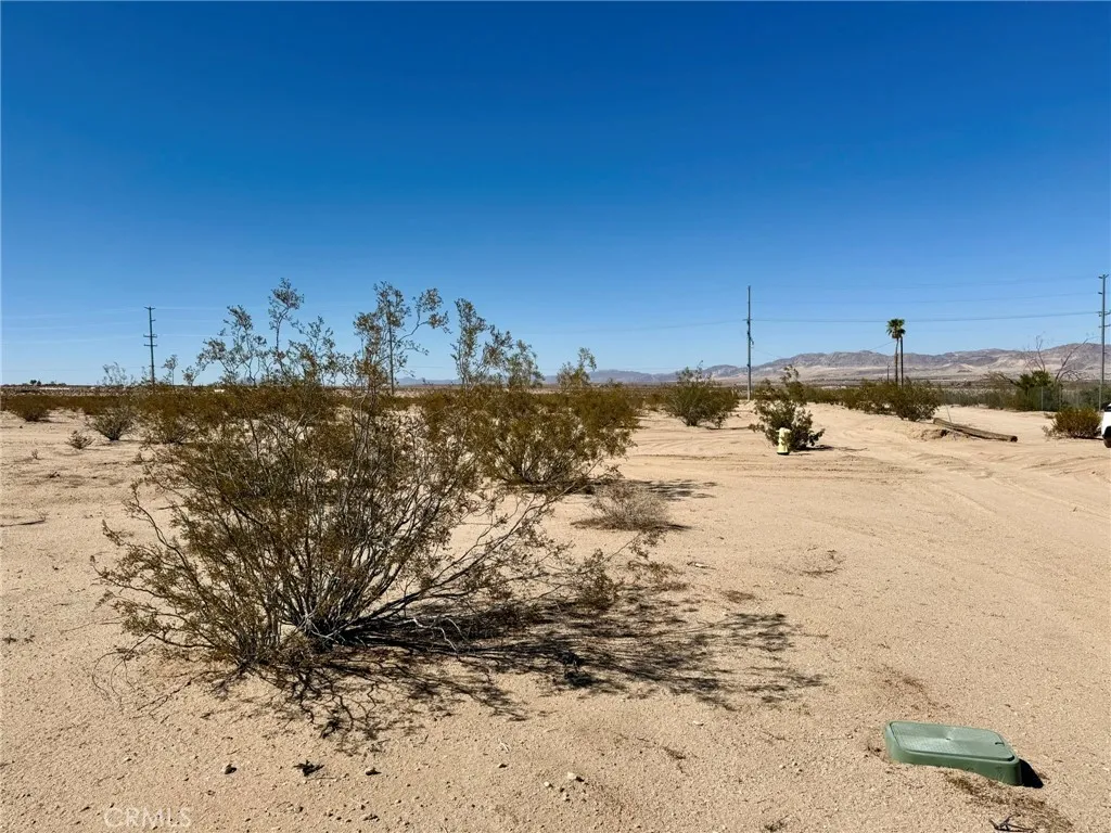 1234 Indian Trl, 29 Palms, California 92277 — photo 5