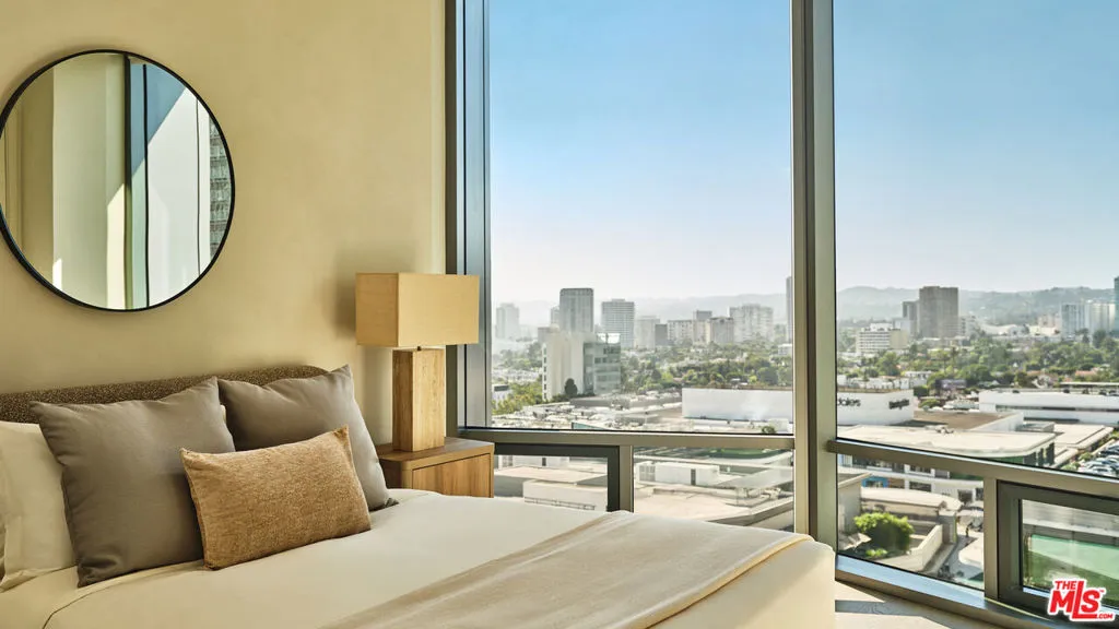 211 W Elm Court 8b, Los Angeles, California 90067 — photo 4