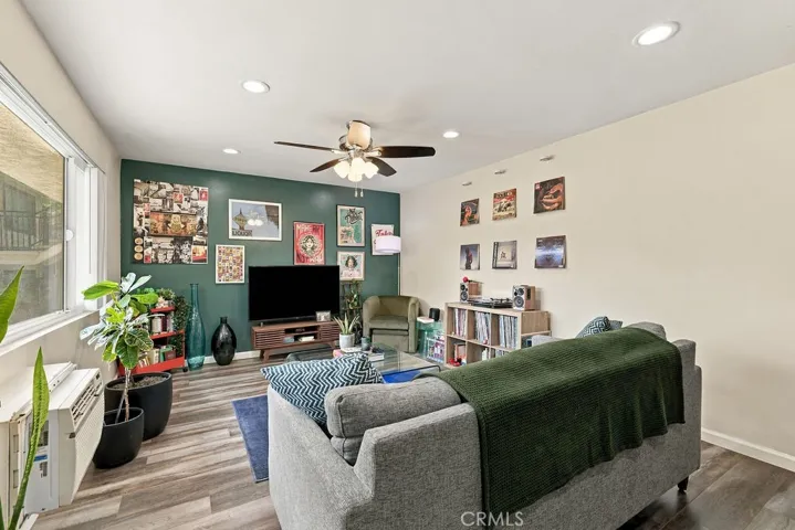 8800 Cedros Avenue 108, Panorama City, California 91402 — photo 4