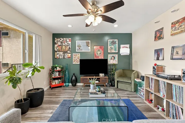 8800 Cedros Avenue 108, Panorama City, California 91402 — photo 5