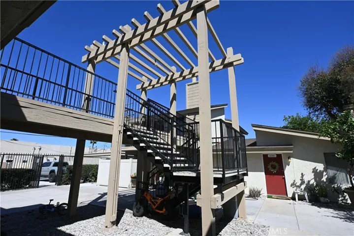 810 Center Street, Costa Mesa, California 92627 — photo 5