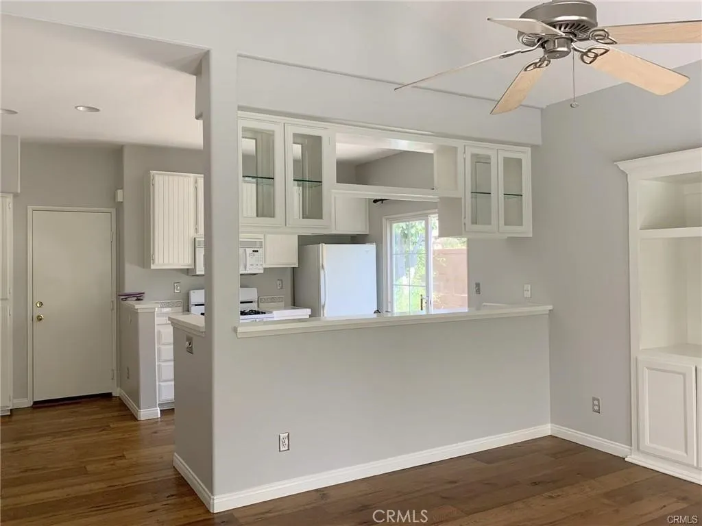 126 Winslow Lane, Irvine, California 92620 — photo 4