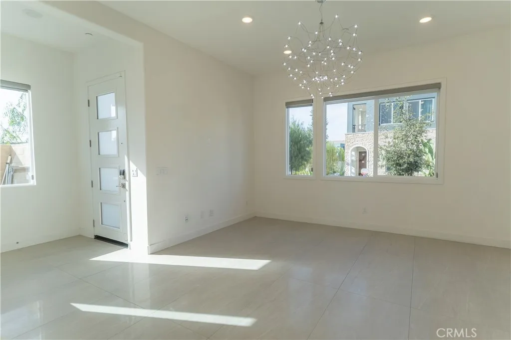 301 Baluster, Irvine, California 92618 — photo 4