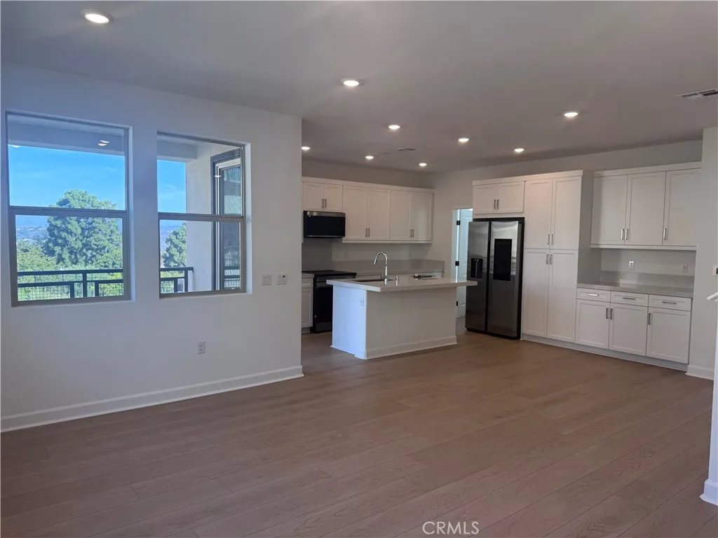 300 Honeysuckle Way, Oceanside, California 92057 — photo 5