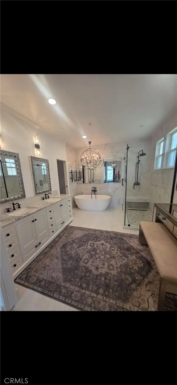 Master Bath & shower Master Bath & shower