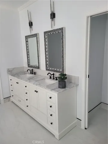 MB CUSTOM VANITY 2 sinks