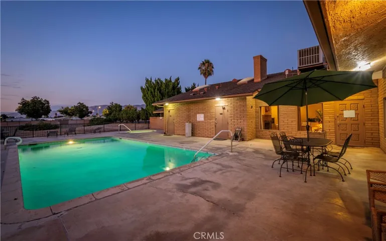 Clubhouse Pool