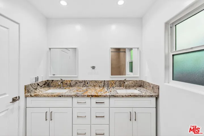 Bathroom 1 w/Double Sink