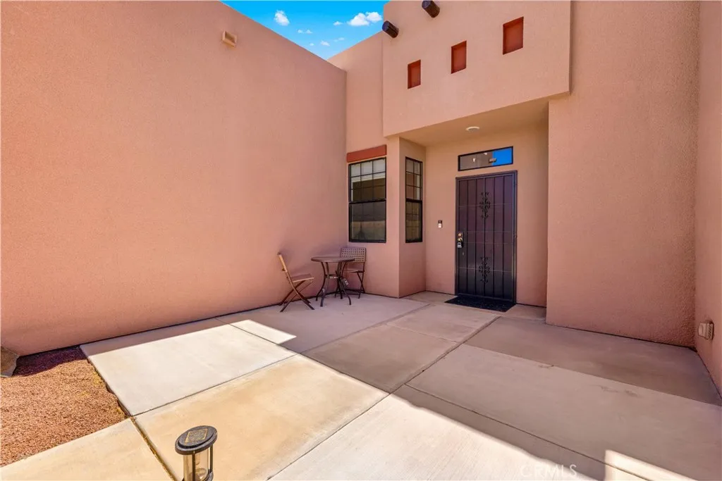 58055 Desert Gold Drive, Yucca Valley, California 92284 — photo 4