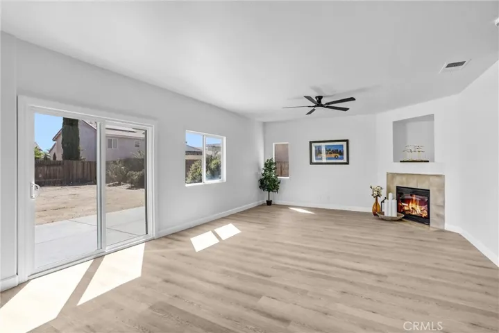 14731 Hondo, Victorville, California 92394 — photo 5