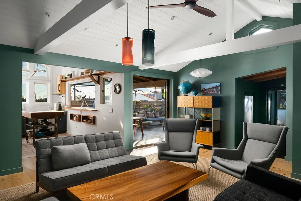 255 1/2 Center, Laguna Beach, California 92651 — photo 4