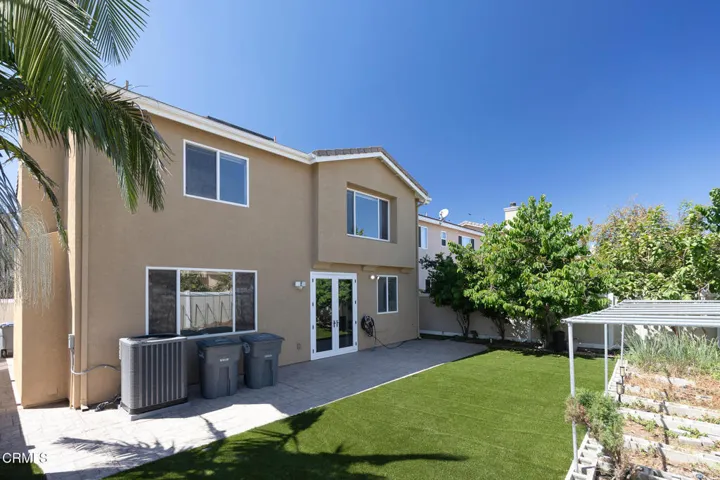778 Entrada Dr-37