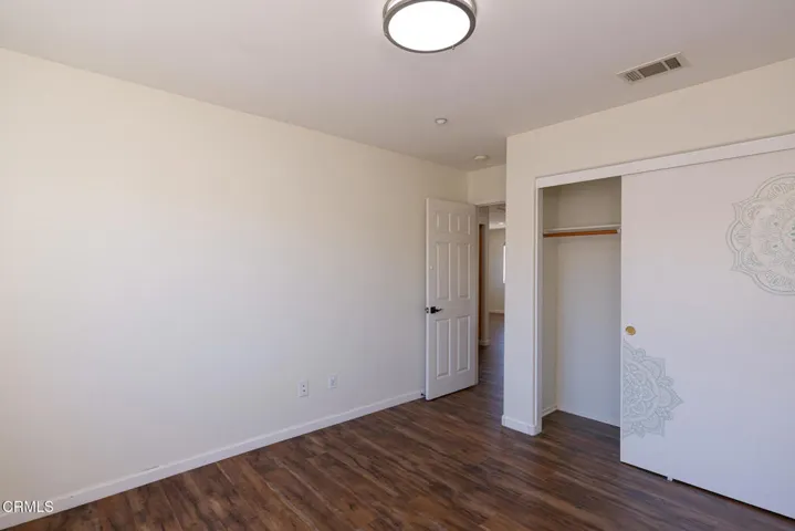 778 Entrada Dr-25