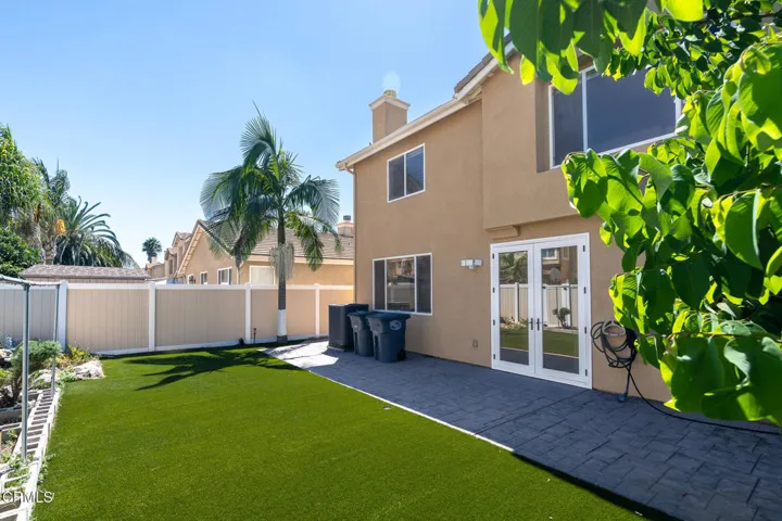 778 Entrada Dr-38