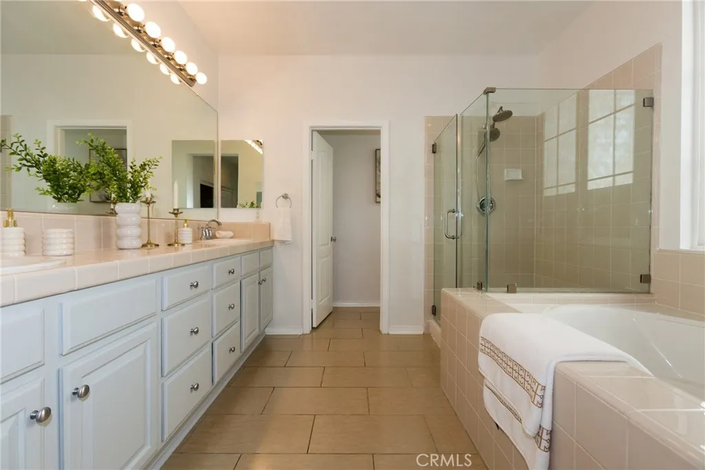 Master bathroom Master bathroom