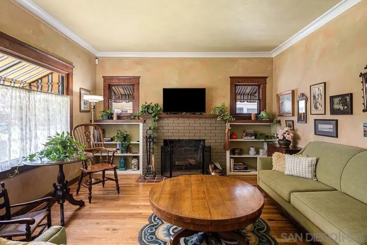 333 Randolph, Pomona, California 91768 — photo 5