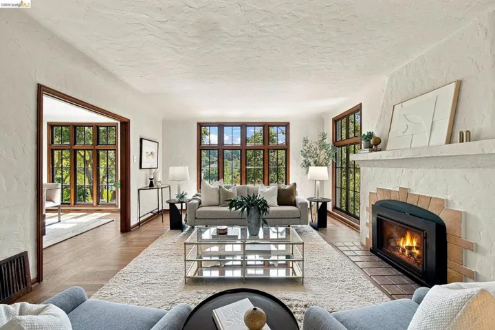 939 Hillcroft Circle, Oakland, California 94610 — photo 5