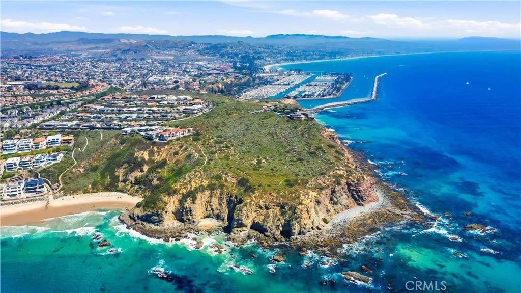 Just minutes to local beaches, coves and Dana Point Harbor Just minutes to local beaches, coves and Dana Point Harbor