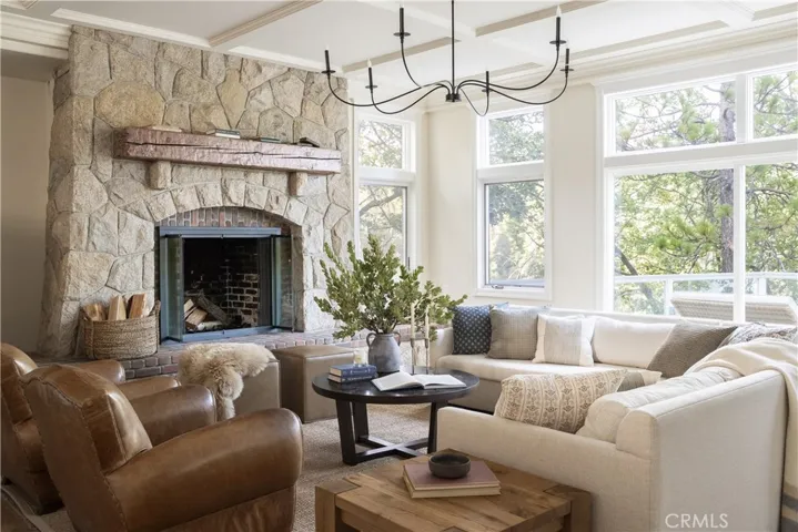 1079 Sherwood, Lake Arrowhead, California 92352 — photo 4