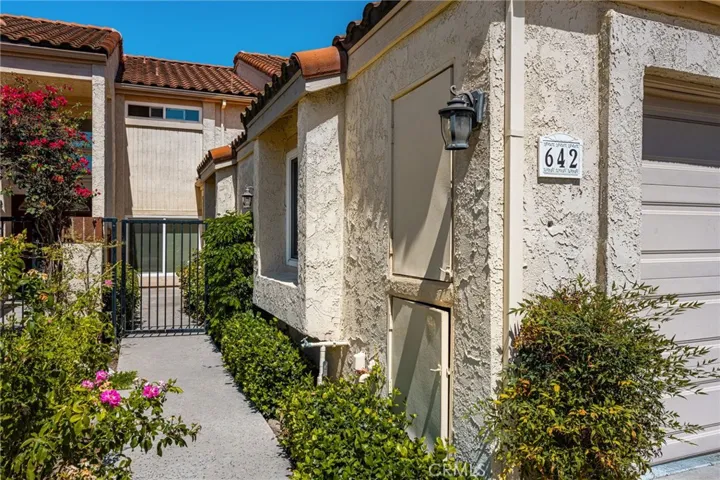 642 Colonial, Fullerton, California 92835 — photo 5