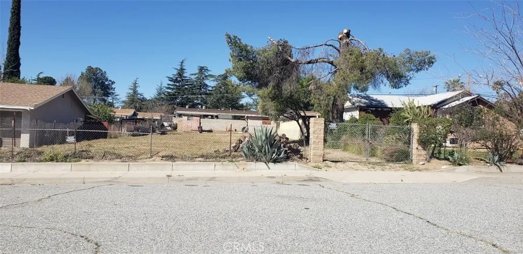 0 N Woodland Ave