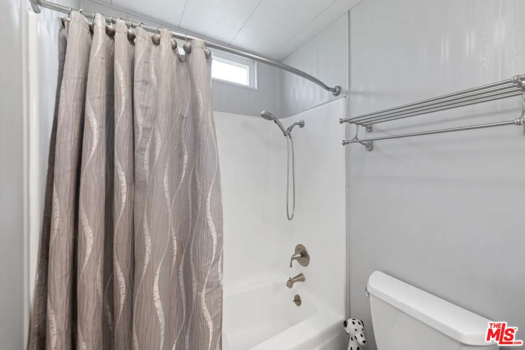 2nd bathroom