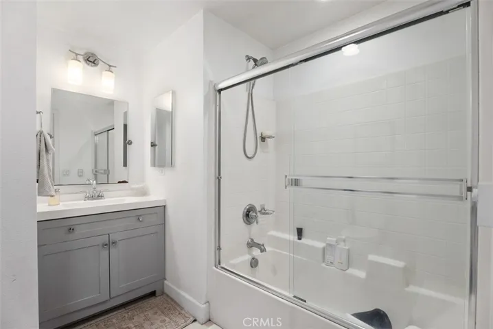 Full downstairs bath