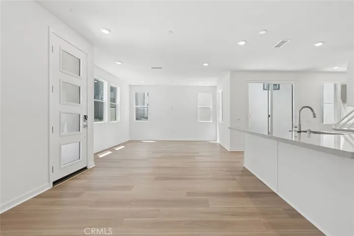 27322 Bear Paw Lane, Valencia, California 91355 — photo 4