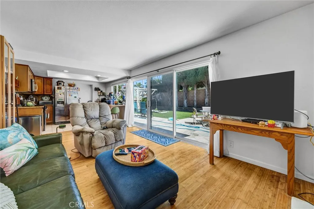 13692 Solitaire, Irvine, California 92620 — photo 4