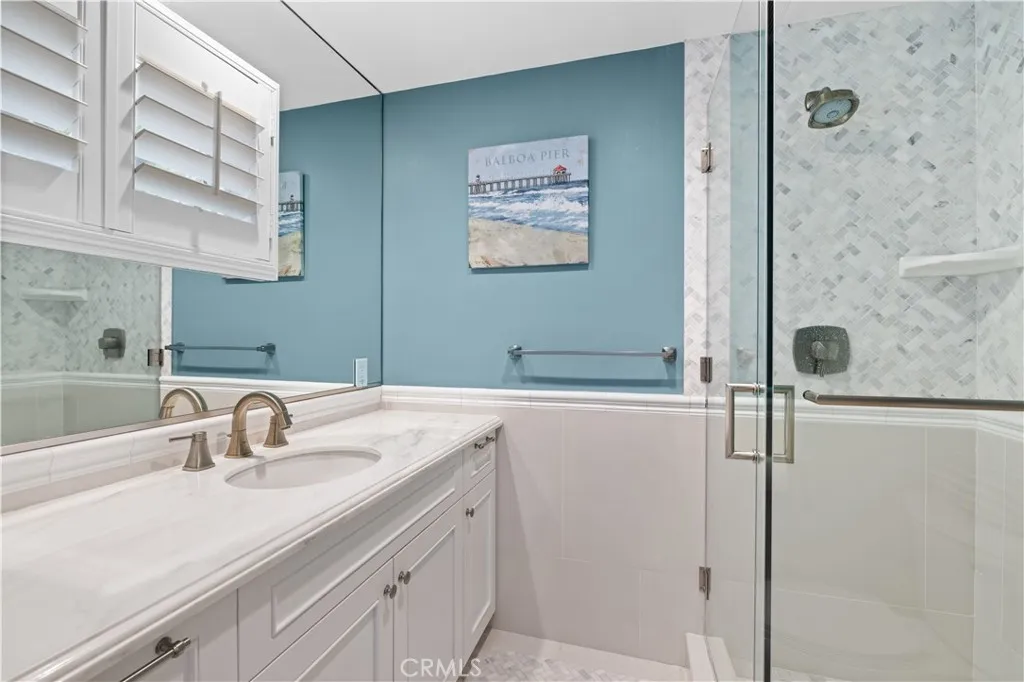 guest bath 1