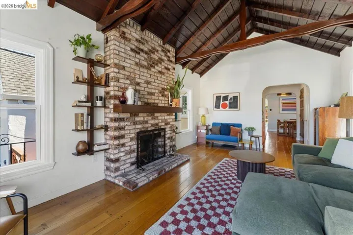 5327 Brann St, Oakland, California 94619 — photo 5