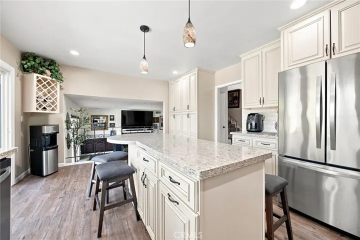 10640 Sylvia Ave, Los Angeles, California 91326 — photo 5
