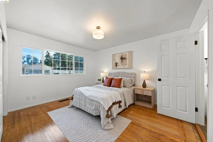 4833 Shetland Ave., Oakland, California 94605 — photo 5