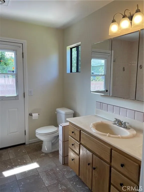 BATH 2 BATH 2