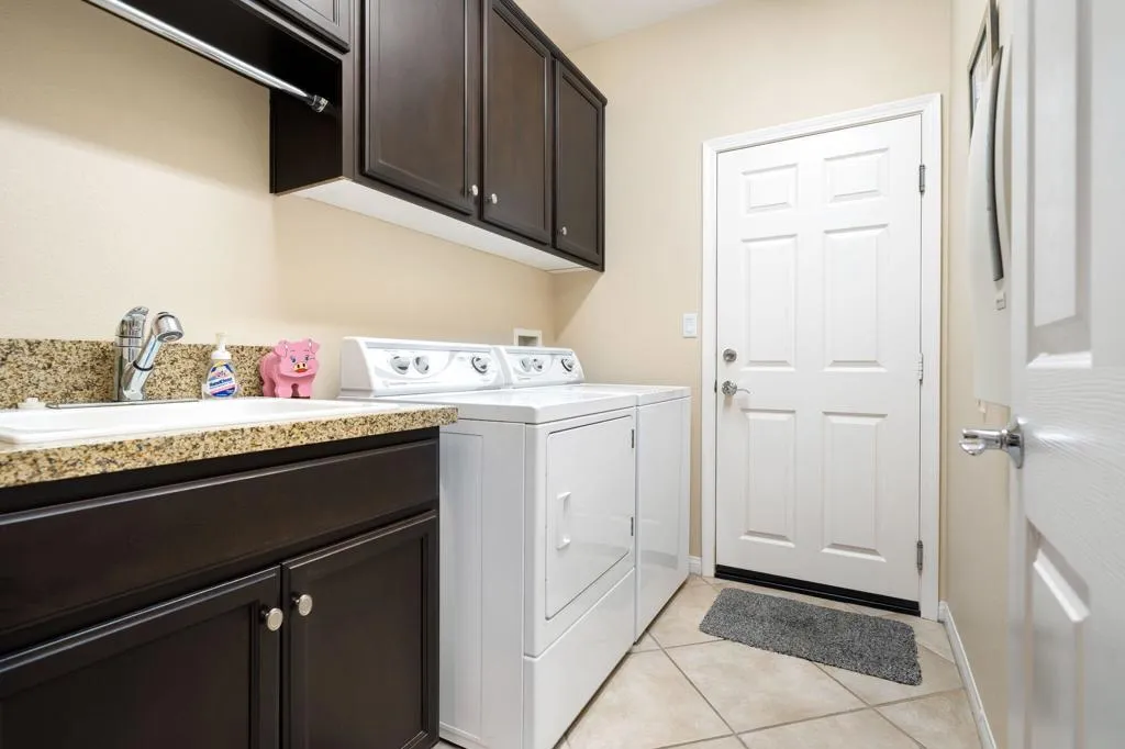 29-web-or-mls-JMRedRock_2022_029 29-web-or-mls-JMRedRock_2022_029