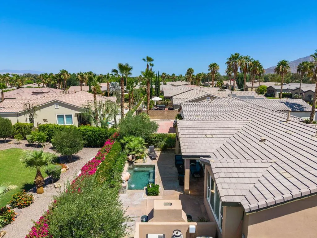 11-web-or-mls-JMRedRock_OPMG_0626_011 11-web-or-mls-JMRedRock_OPMG_0626_011